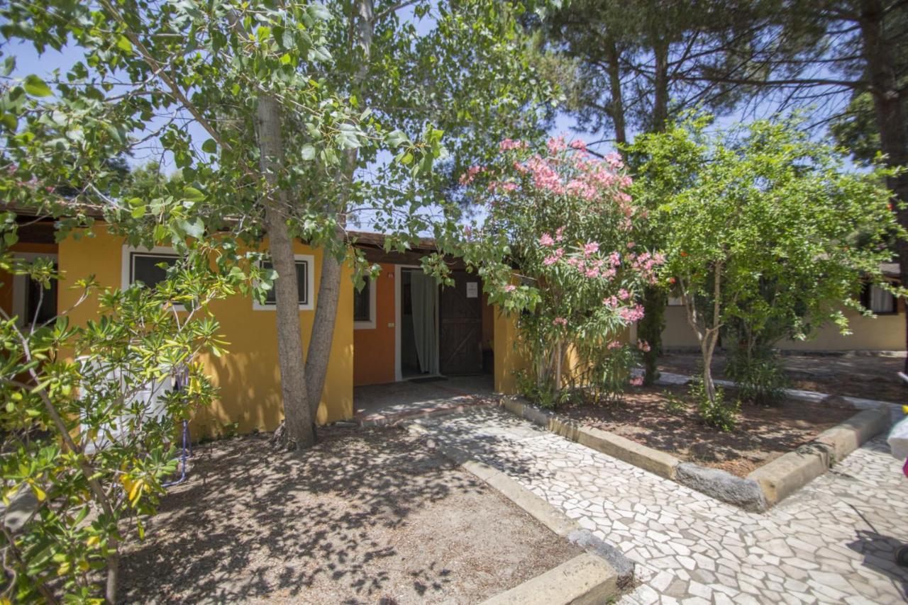 Campeggio Villaggio Sos Flores Tortolì Екстериор снимка
