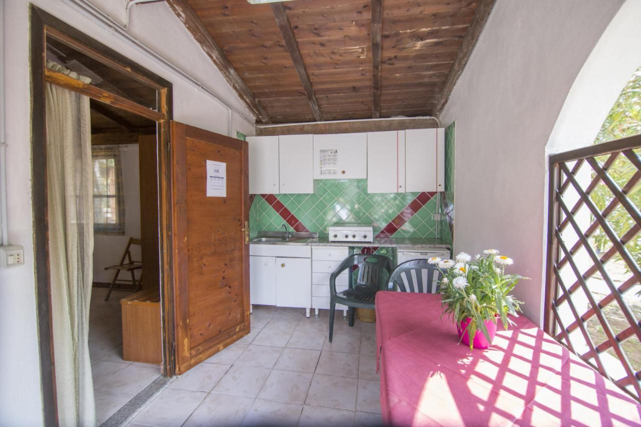 Campeggio Villaggio Sos Flores Tortolì Екстериор снимка