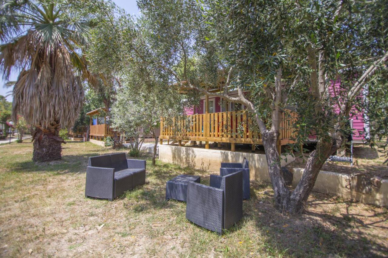 Campeggio Villaggio Sos Flores Tortolì Екстериор снимка